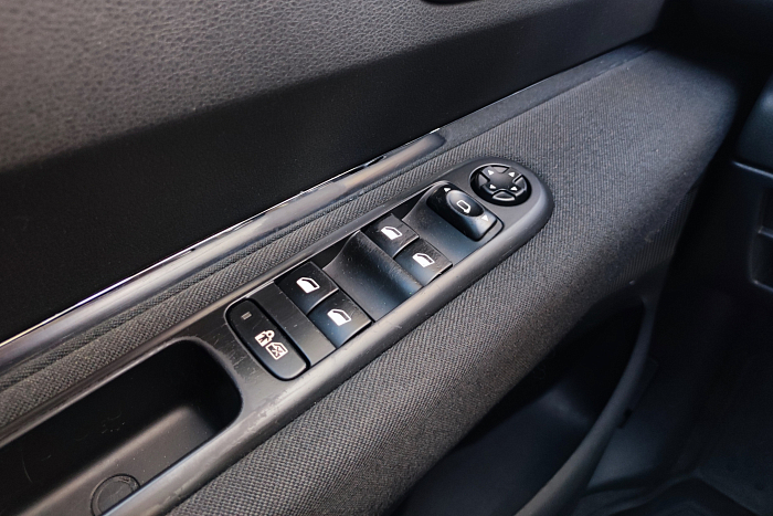 Peugeot 3008, Бензин, 1.6, Автомат, Передний привод, Внедорожник - 19
