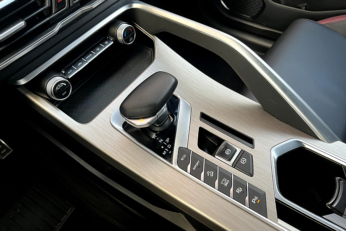 Geely Coolray, Бензин, 1.5, Робот, Передний привод, Внедорожник - 17