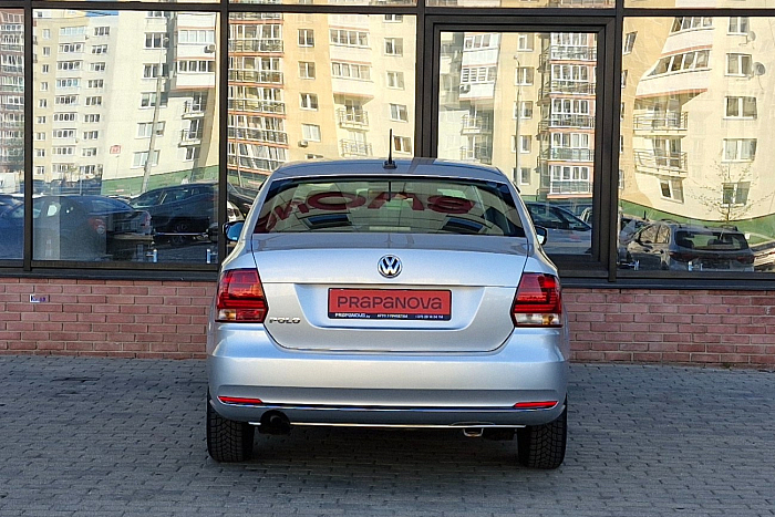 Volkswagen Polo Sedan, Бензин, 1.6, Механическая, Передний привод, Седан - 4