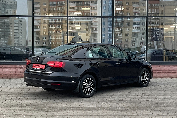 Volkswagen  Jetta, Бензин, 1.6, Автомат, Передний привод, Седан - 32