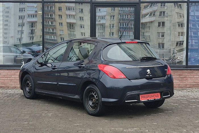 Peugeot 308, Бензин, 1.6, Автомат, Передний привод, Хэтчбек - 3