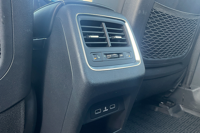 Geely Atlas Pro, Гибрид, 1.5, Робот, Полный привод, Внедорожник - 25