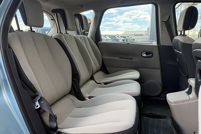 Renault  Scenic, Дизель, Механическая, Передний привод, Минивэн - 12