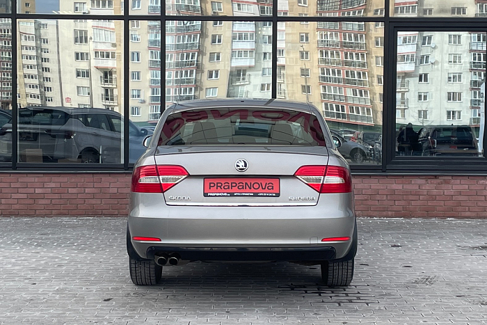 Skoda Superb, Бензин, 1.8, Механическая, Передний привод, Лифтбэк - 6