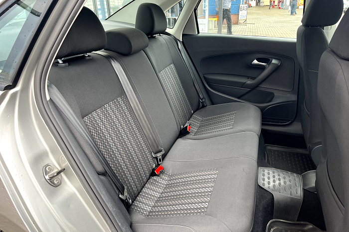 Volkswagen Polo Sedan, Бензин, 1.6, Автомат, Передний привод, Седан - 10