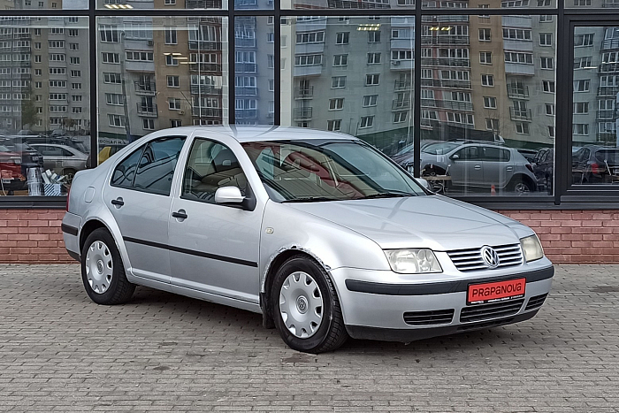 Volkswagen Bora, Бензин, 1.6, Механическая, Передний привод, Седан - 2