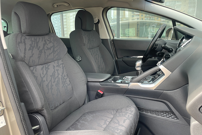 Peugeot 3008 , Бензин, 1.6, Механическая, Передний привод, Универсал - 11