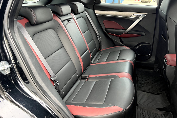 Belgee X50, Бензин, 1.5, Робот, Передний привод, Внедорожник - 10