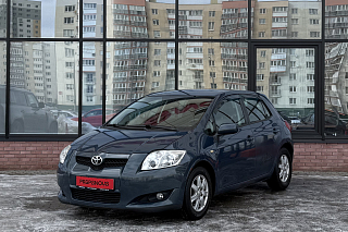 Toyota Auris, Бензин, 1.3, Механическая, Передний привод, Хэтчбек