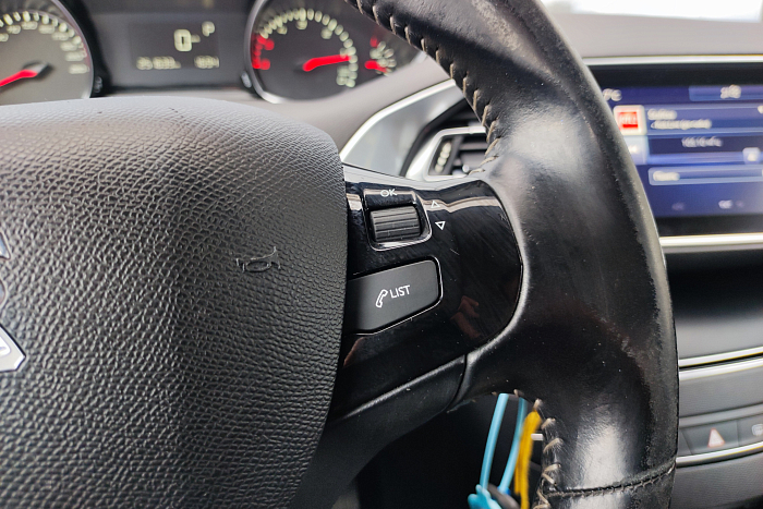 Peugeot 308, Дизель, 1.6, Автомат, Передний привод, Универсал - 21