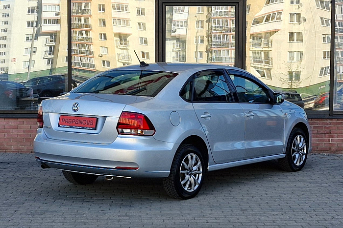 Volkswagen Polo Sedan, Бензин, 1.6, Механическая, Передний привод, Седан - 3
