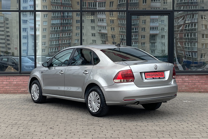 Volkswagen  Polo, Бензин, 1.6, Автомат, Передний привод, Седан - 7