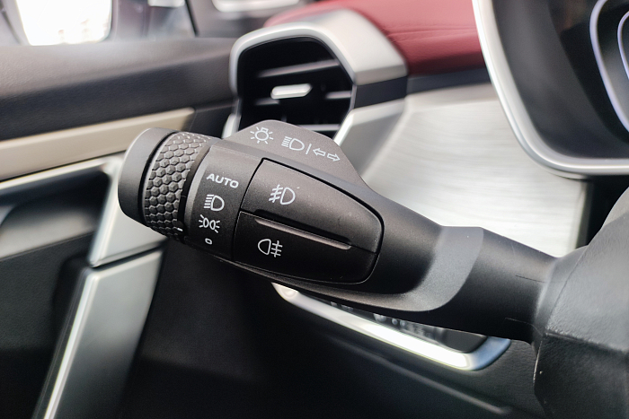 Geely Coolray, Бензин, 1.5, Робот, Передний привод, Внедорожник - 20
