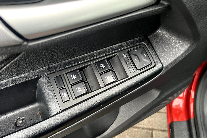Lada Vesta SW, Бензин, 1.6, Механическая, Передний привод, Универсал - 20