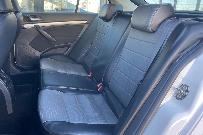 Skoda Octavia, Бензин, 1.8, Робот, Передний привод, Лифтбэк - 13