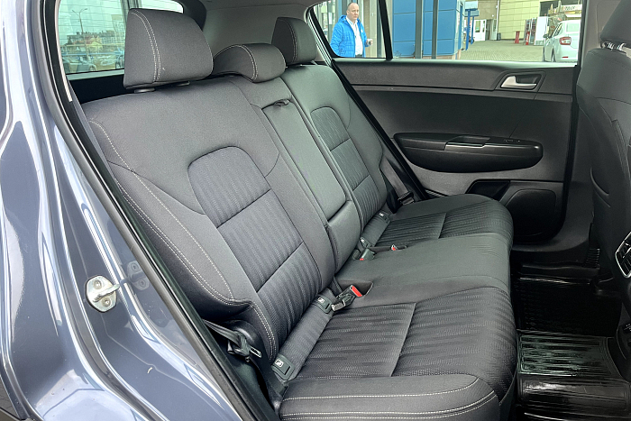 Kia Sportage, Бензин, 1.6, Механическая, Передний привод, Внедорожник - 10