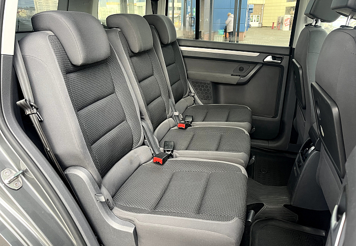 Volkswagen Touran, Дизель, 1.6, Механическая, Передний привод, Минивэн - 10