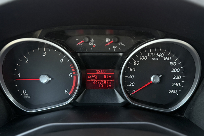Ford Mondeo, Дизель, 2.0, Механическая, Передний привод, Универсал - 14