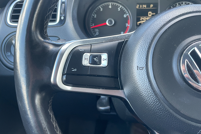 Volkswagen Polo, Бензин, 1.6, Автомат, Передний привод, Седан - 16