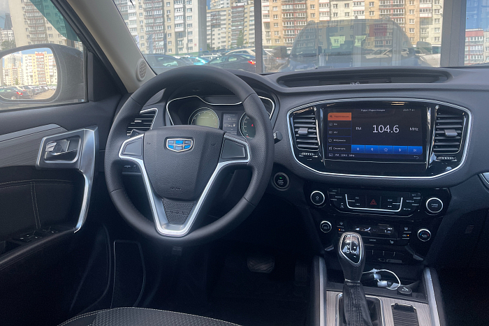 Geely Emgrand X7, Бензин, 2.0, Автомат, Передний привод, Внедорожник - 9