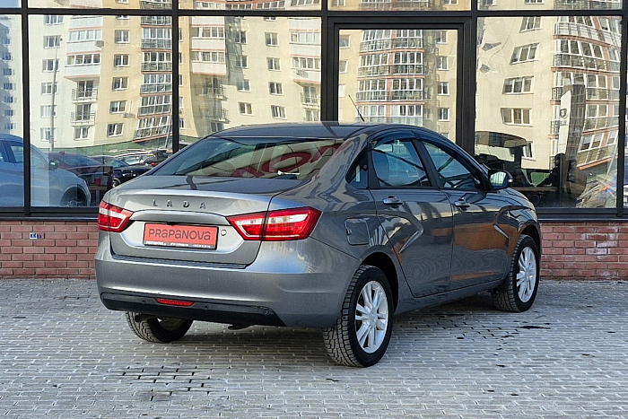 Lada Vesta, Бензин, 1.6, Робот, Передний привод, Седан - 5