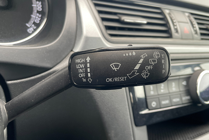 Skoda Rapid, Бензин, 1.6, Механическая, Передний привод, Лифтбэк - 16