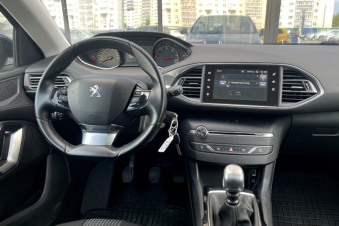 Peugeot 308, Дизель, 1.6, Механическая, Передний привод, Универсал - 7