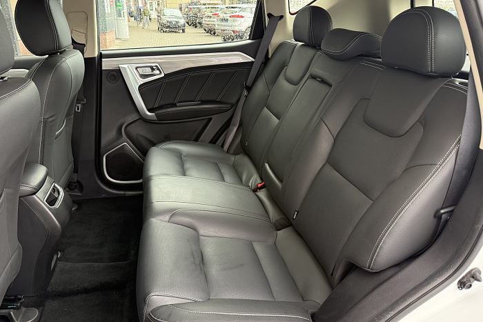Geely Emgrand X7, Бензин, 2.0, Автомат, Передний привод - 18