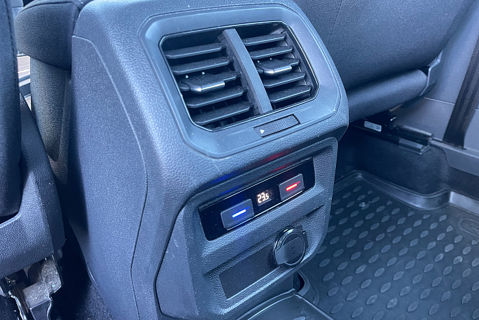 Volkswagen Tiguan, Бензин, 1.4, Робот, Передний привод, Кроссовер - 21