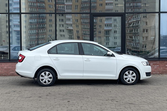 Skoda Rapid, Бензин, 1.6, Механическая, Передний привод, Лифтбэк - 4