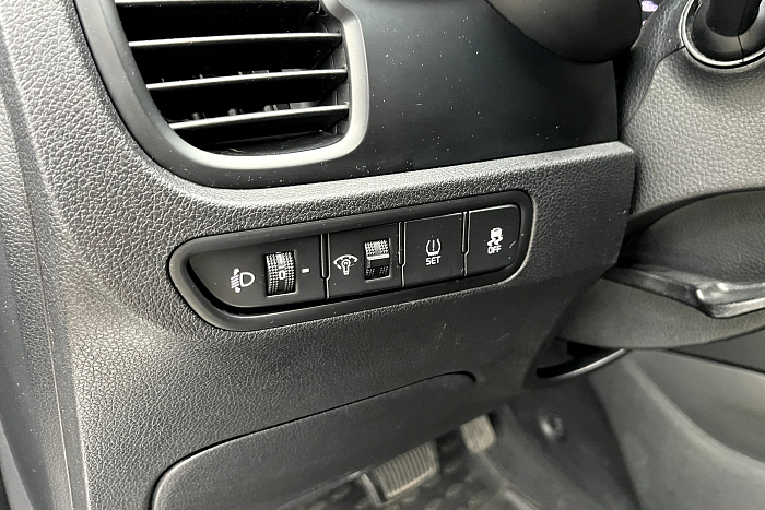 Kia Rio X-line, Бензин, 1.6, Автомат, Передний привод, Хэтчбек - 19