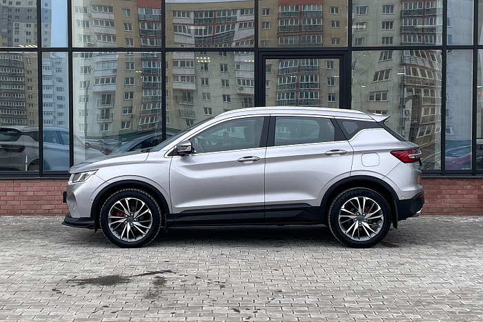 Geely Coolray, Бензин, 1.5, Робот, Передний привод, Внедорожник - 3