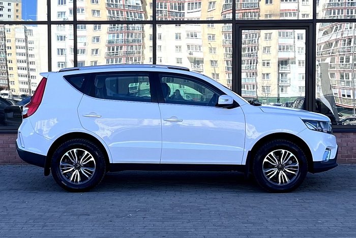Geely Emgrand X7, Бензин, 2.0, Автомат, Передний привод, Внедорожник - 2