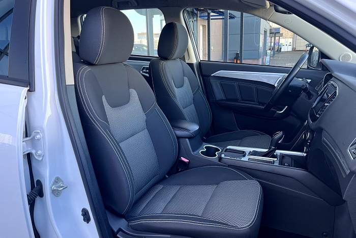 Geely Emgrand X7, Бензин, 2.0, Автомат, Передний привод, Внедорожник - 9