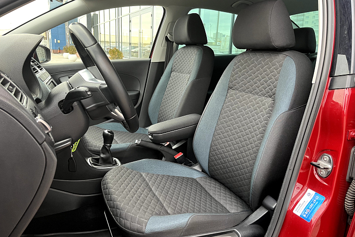 Volkswagen Polo Sedan, Бензин, 1.4, Механическая, Передний привод, Седан - 8