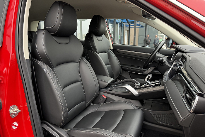 Geely Atlas Pro, Бензин, 1.5, Робот, Полный привод, Внедорожник - 9