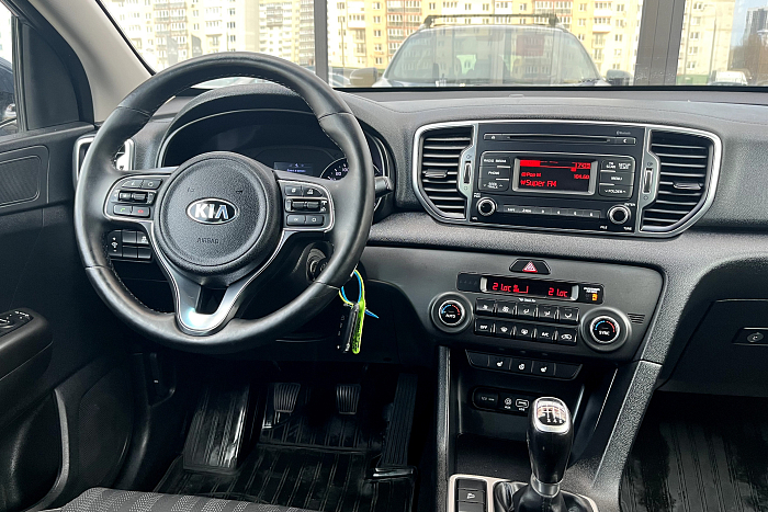 Kia Sportage, Бензин, 1.6, Механическая, Передний привод, Внедорожник - 7