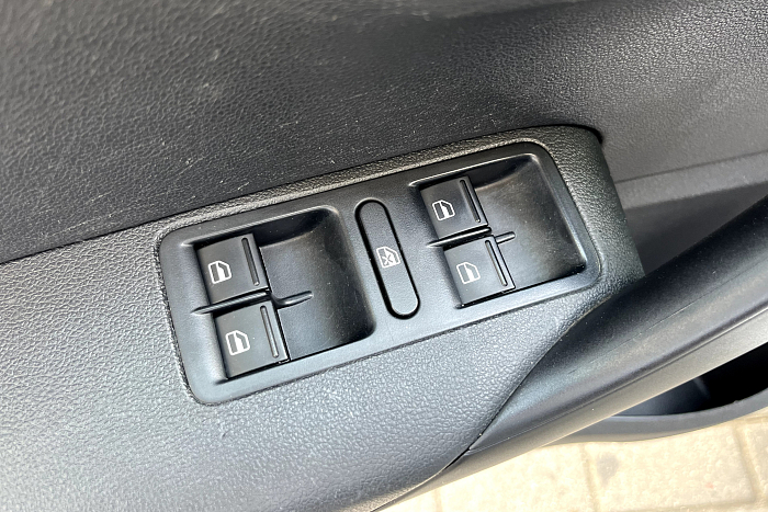 Volkswagen Polo Sedan, Бензин, 1.6, Автомат, Передний привод, Седан - 21