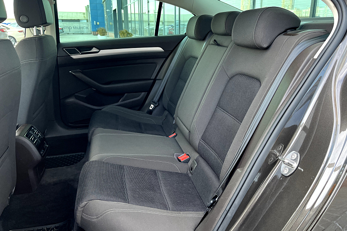 Volkswagen Passat B8, Бензин, 1.8, Робот, Передний привод, Седан - 11