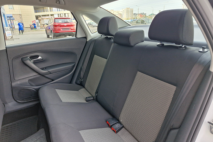 Volkswagen Polo Sedan, Бензин, 1.6, Механическая, Передний привод, Седан - 12