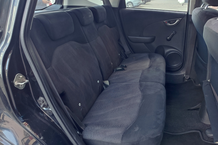 Honda Jazz, Бензин, 1.3, Механическая, Передний привод, Хэтчбек - 12