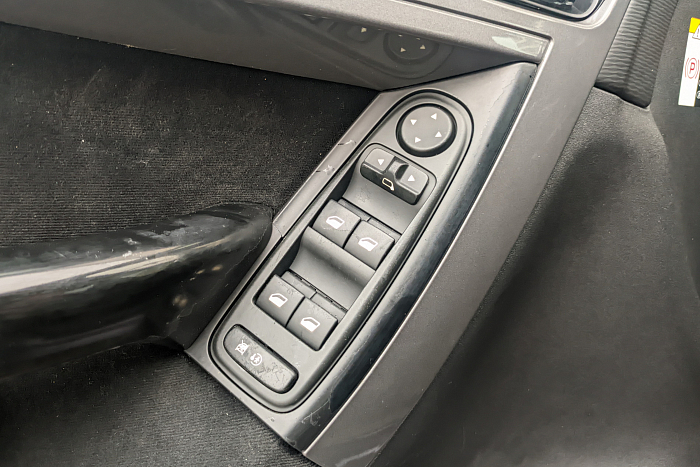 Citroen C4 Grand Picasso, Дизель, 1.6, Механическая, Передний привод, Минивэн - 23