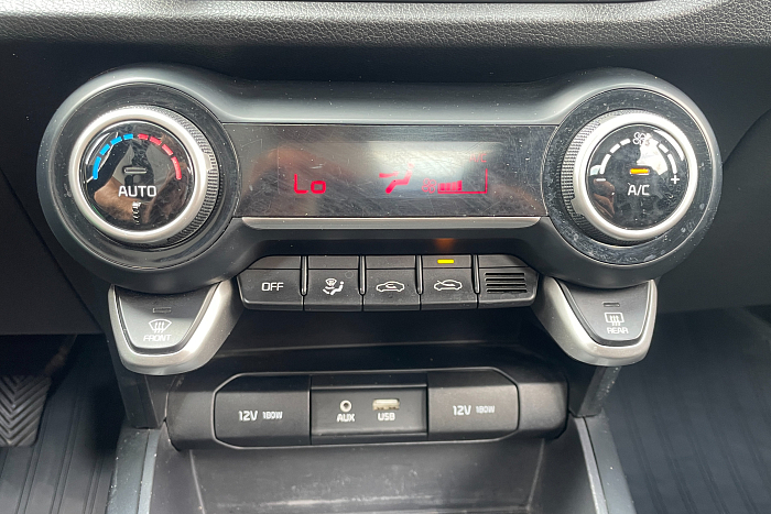 Kia  Rio, Бензин, 1.6, Механическая, Передний привод, Седан - 16