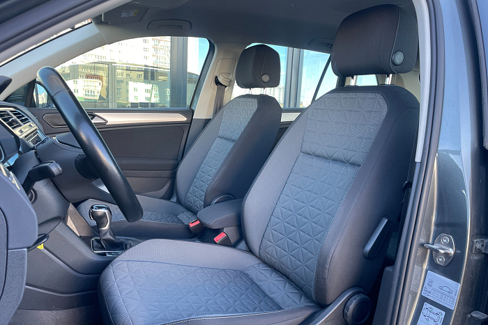 Volkswagen Tiguan, Бензин, 1.4, Робот, Передний привод, Кроссовер - 10