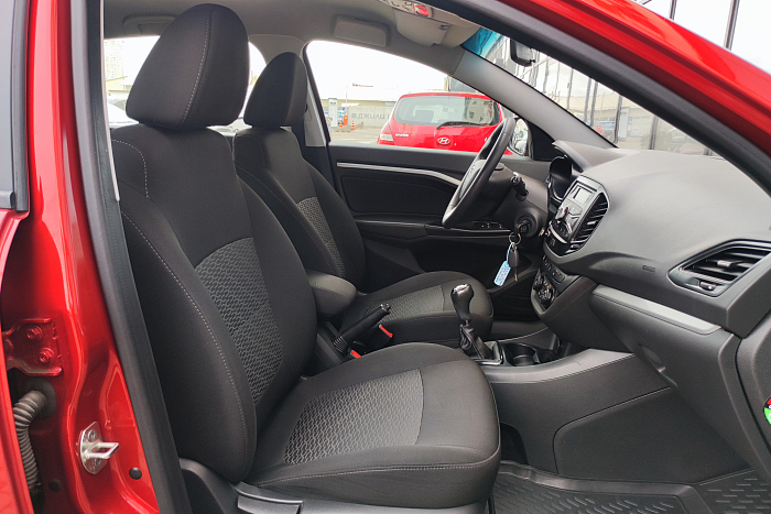 Lada Vesta, Бензин, 1.6, Механическая, Передний привод, Универсал - 12