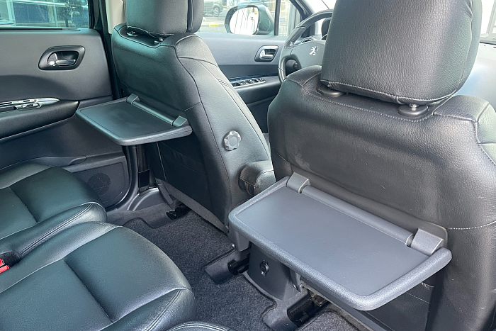 Peugeot 5008, Дизель, 1.6, Механическая, Передний привод, Универсал - 21