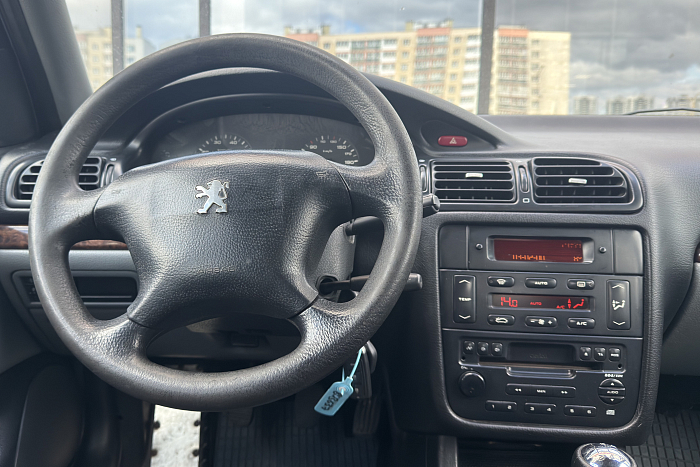 Peugeot 406, Бензин, 1.8, Механическая, Передний привод, Седан - 9