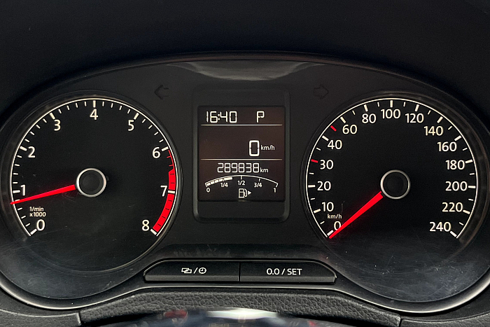 Volkswagen Polo Sedan, Бензин, 1.6, Автомат, Передний привод, Седан - 12