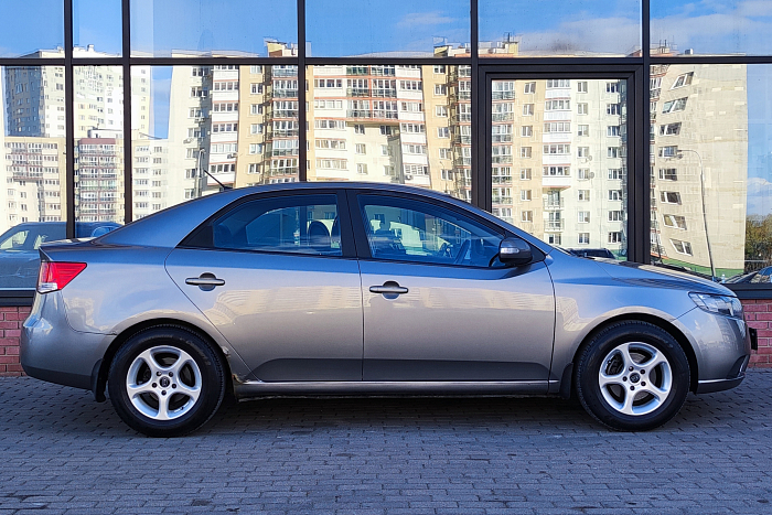 Kia Cerato, Бензин, 1.6, Автомат, Передний привод, Седан - 3