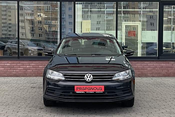 Volkswagen  Jetta, Бензин, 1.6, Автомат, Передний привод, Седан - 1